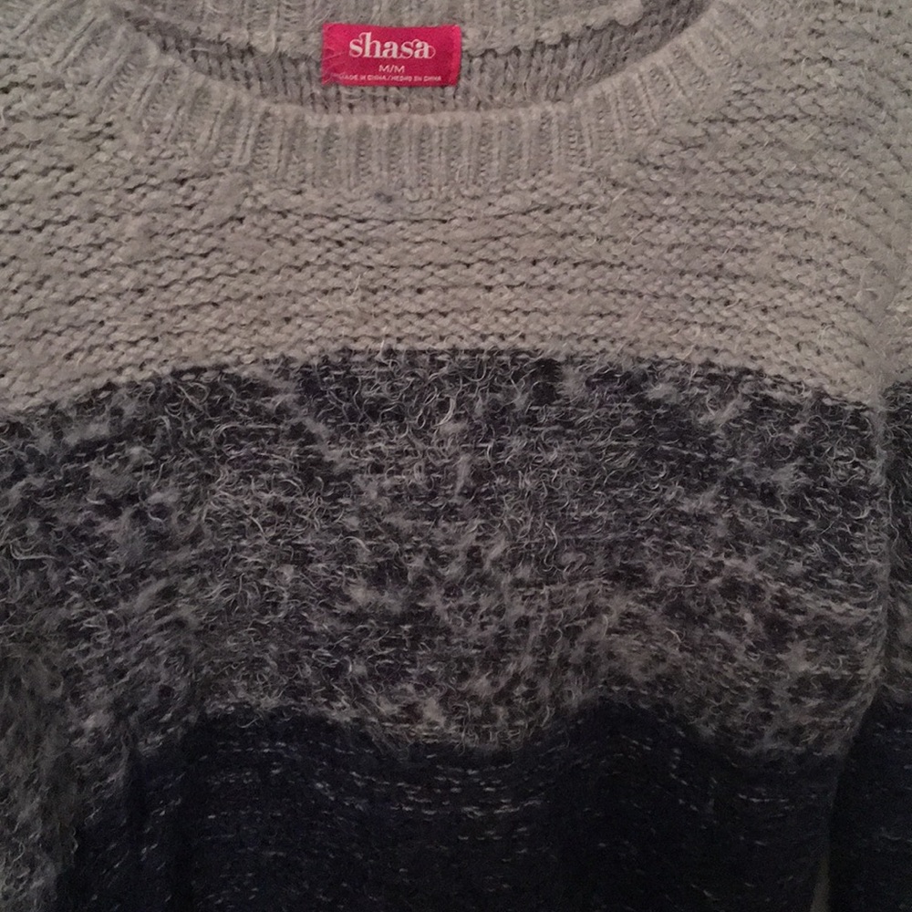 Sweater - Picture 4 of 5